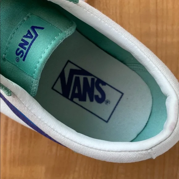 Vans Women’s Skateboard Sneakers Size 8 Green and Blue - Picture 10 of 13